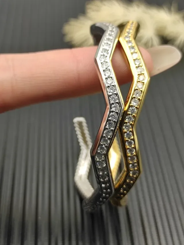 Gold and Silver Zigzag Pavé Rope-Edge Open Rings 3
