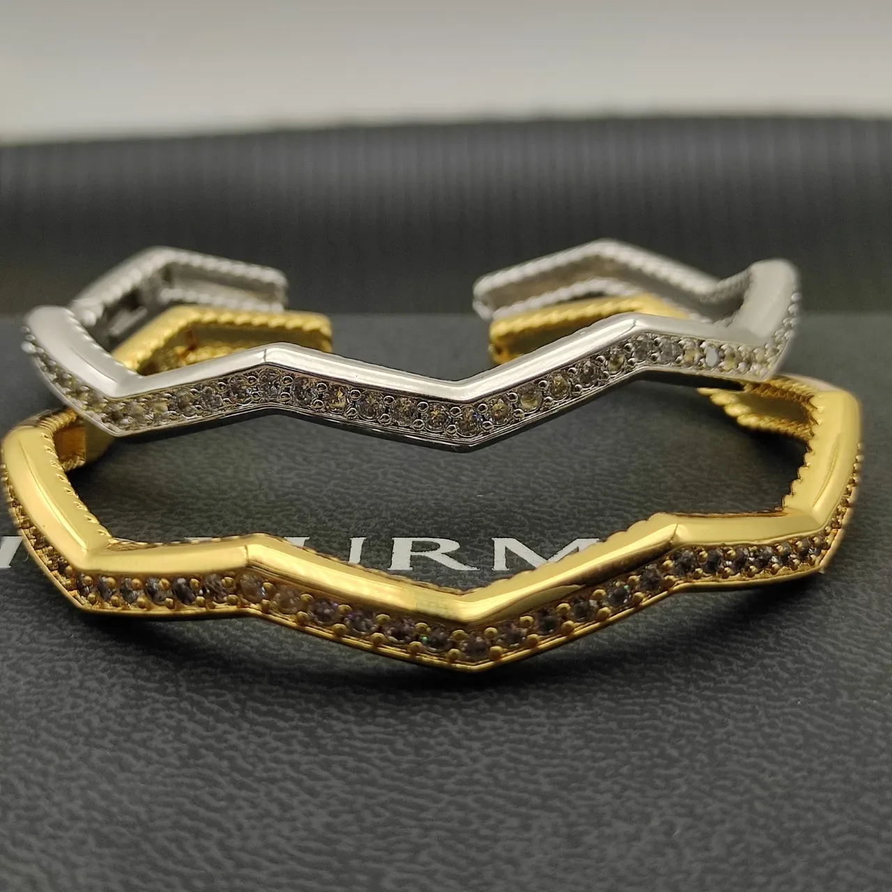 Gold and Silver Zigzag Pavé Rope-Edge Open Rings 6