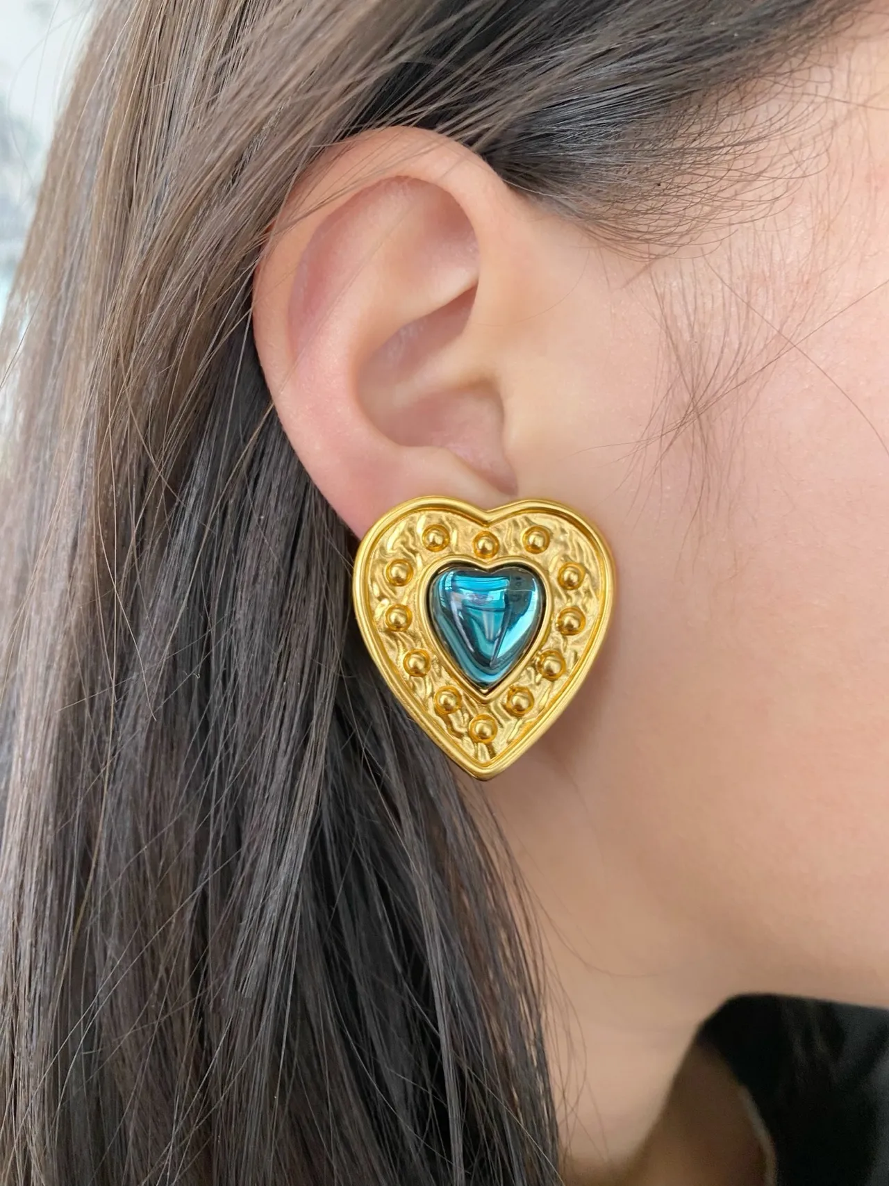 Gold Blue Heart-Shaped Metal Earrings 2