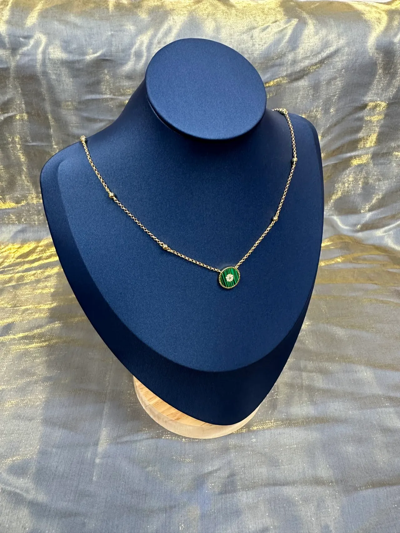 Gold Green Chain Circular Enamel Pendant Necklace 7