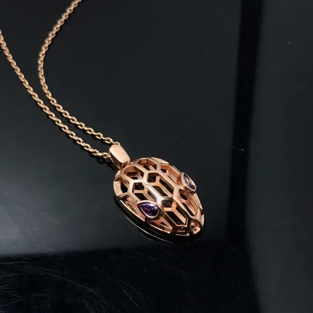 Colar pendentif ouro roxo honeycomb lattice com acentos de gemas facetadas 5