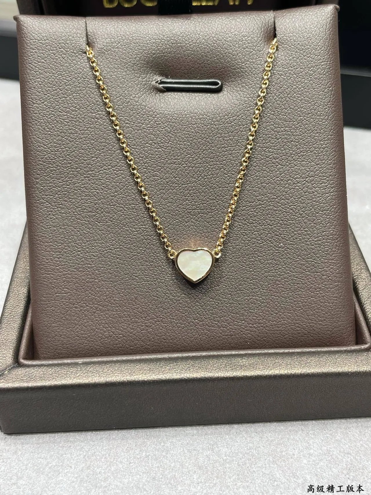 Gold Red Chain Heart-Shaped Pendant Necklace 7