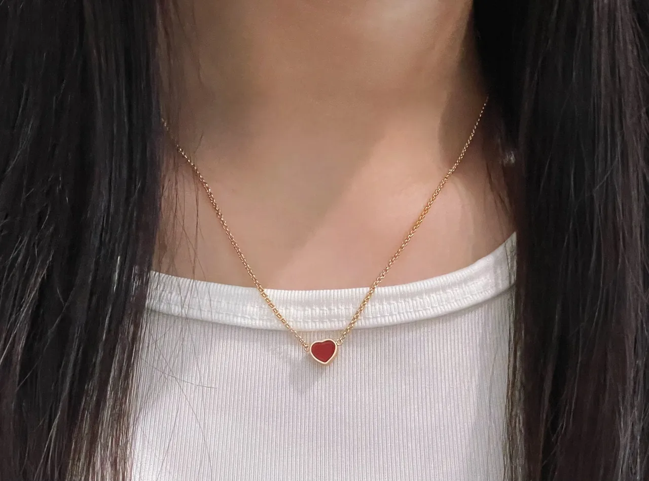 Gold Red Chain Heart-Shaped Pendant Necklace 9