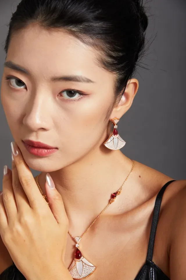Gold Red Fan-Shaped Pavé-Set Crystal Earrings 5