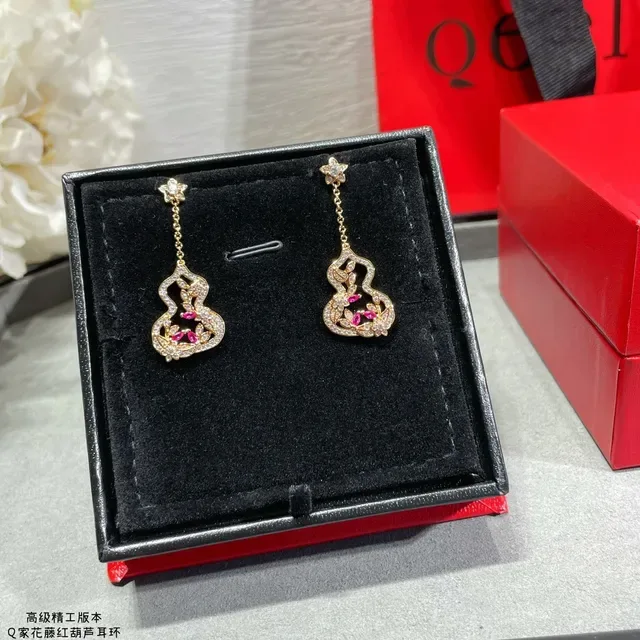 Gold Red Filigree Gourd-Shaped Pendant Earrings 4