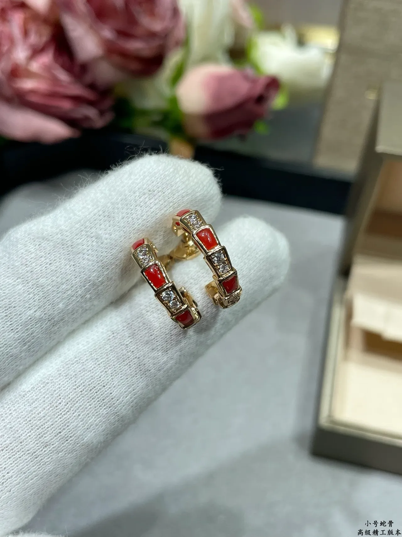 Gold Red Geometric Segmented Hoop Enamel Inlay Earrings 5
