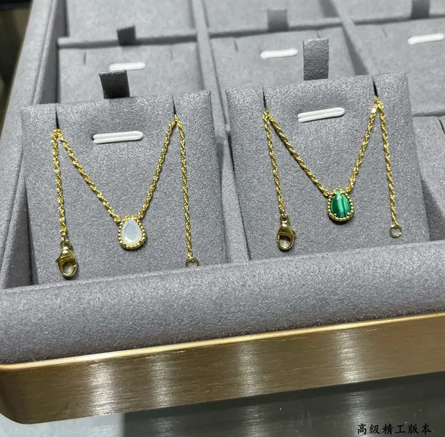 Gold Rope Chain Teardrop Malachite Pendant Necklace 7