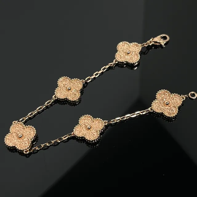 Gold Silver Flower-Shaped Charms Pavé-Stone Setting Bracelet 4