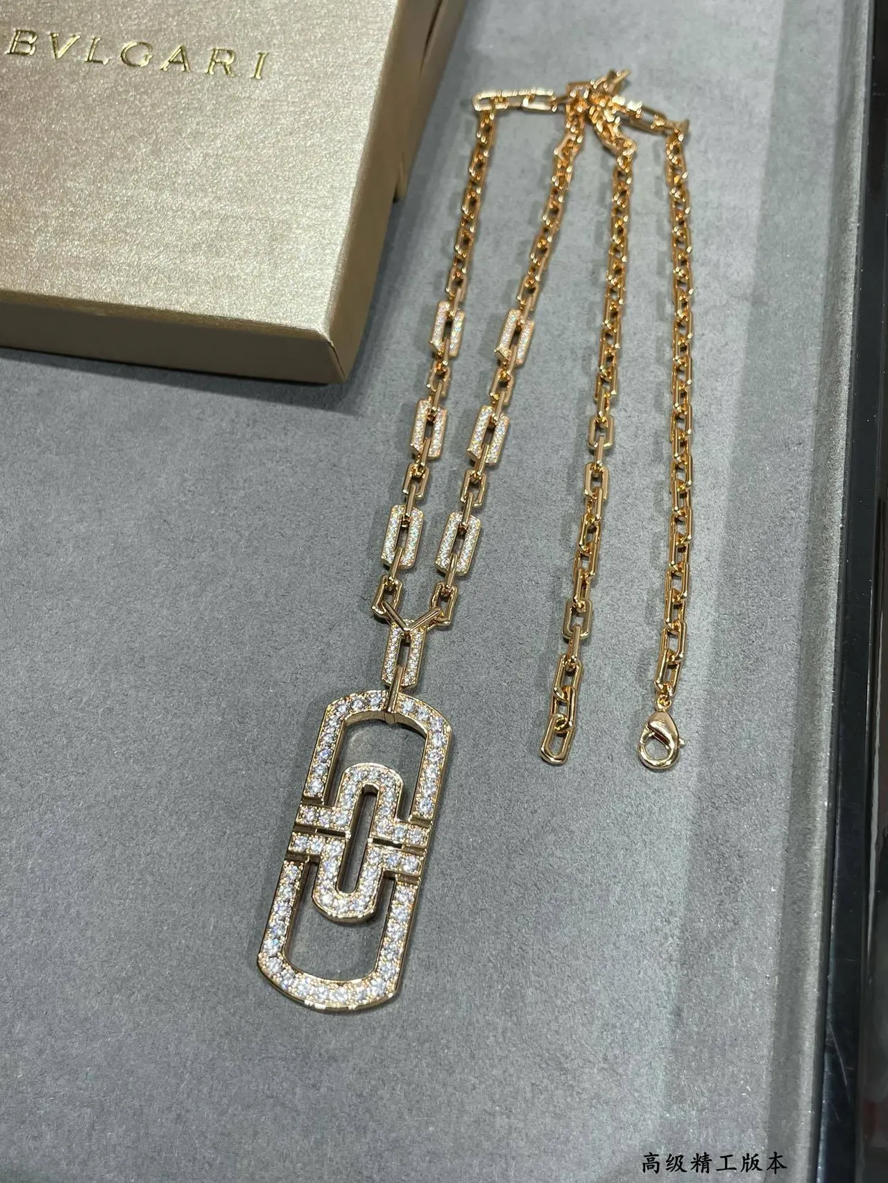 Gold Silver Geometric Pendant Pavé-Set Stones Necklace 4