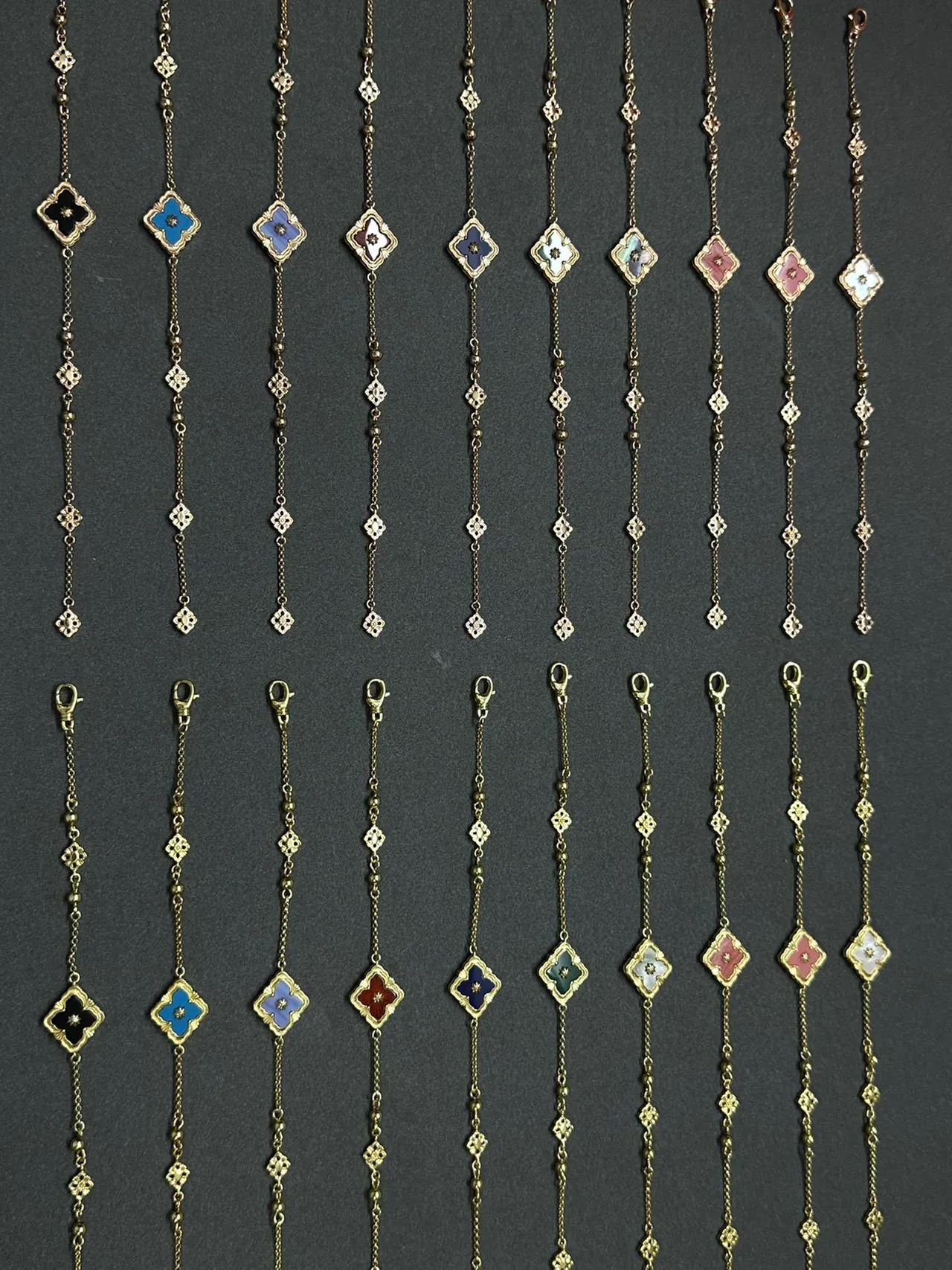 Gold-Tone Enamel Quatrefoil Motif Chain Bracelets 4