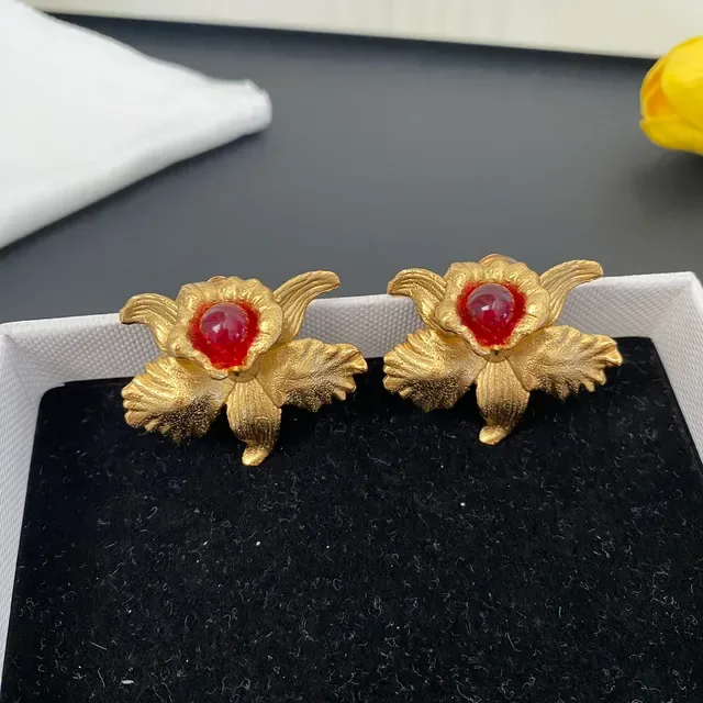 Gold-Tone Floral Red Cabochon Earrings 8