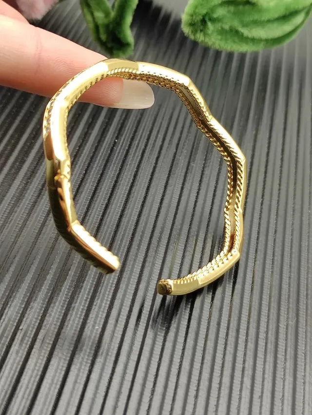Gold-Tone Pavé Stone Rope-Edge Wave Cuff Bracelet 3