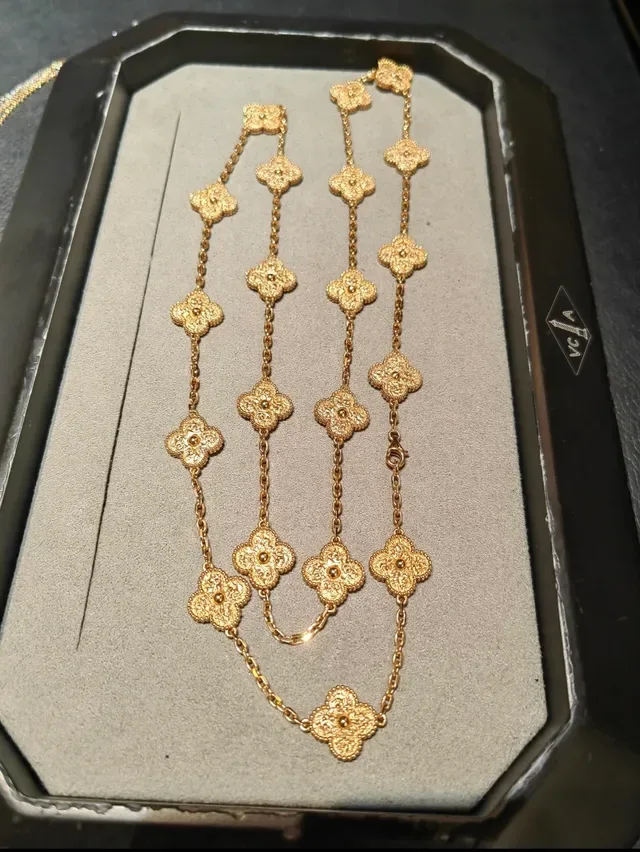 Gold-Tone Quatrefoil Motif Long Pendant Necklace 4