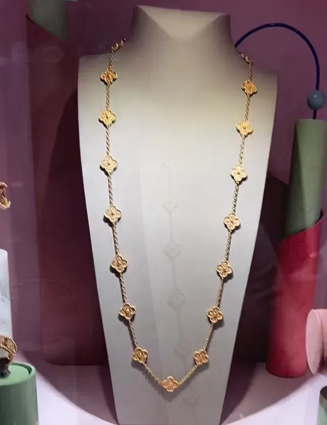 Gold-Tone Quatrefoil Motif Long Pendant Necklace 5