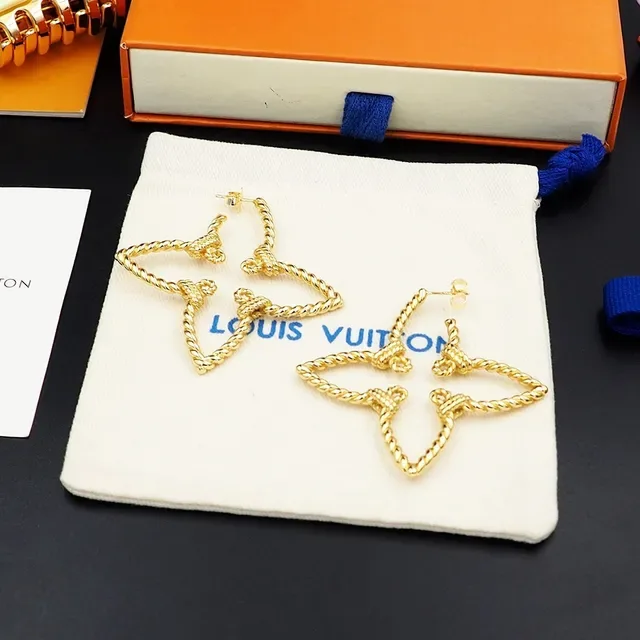Gold Twisted Rope Knot Detail Earrings 2
