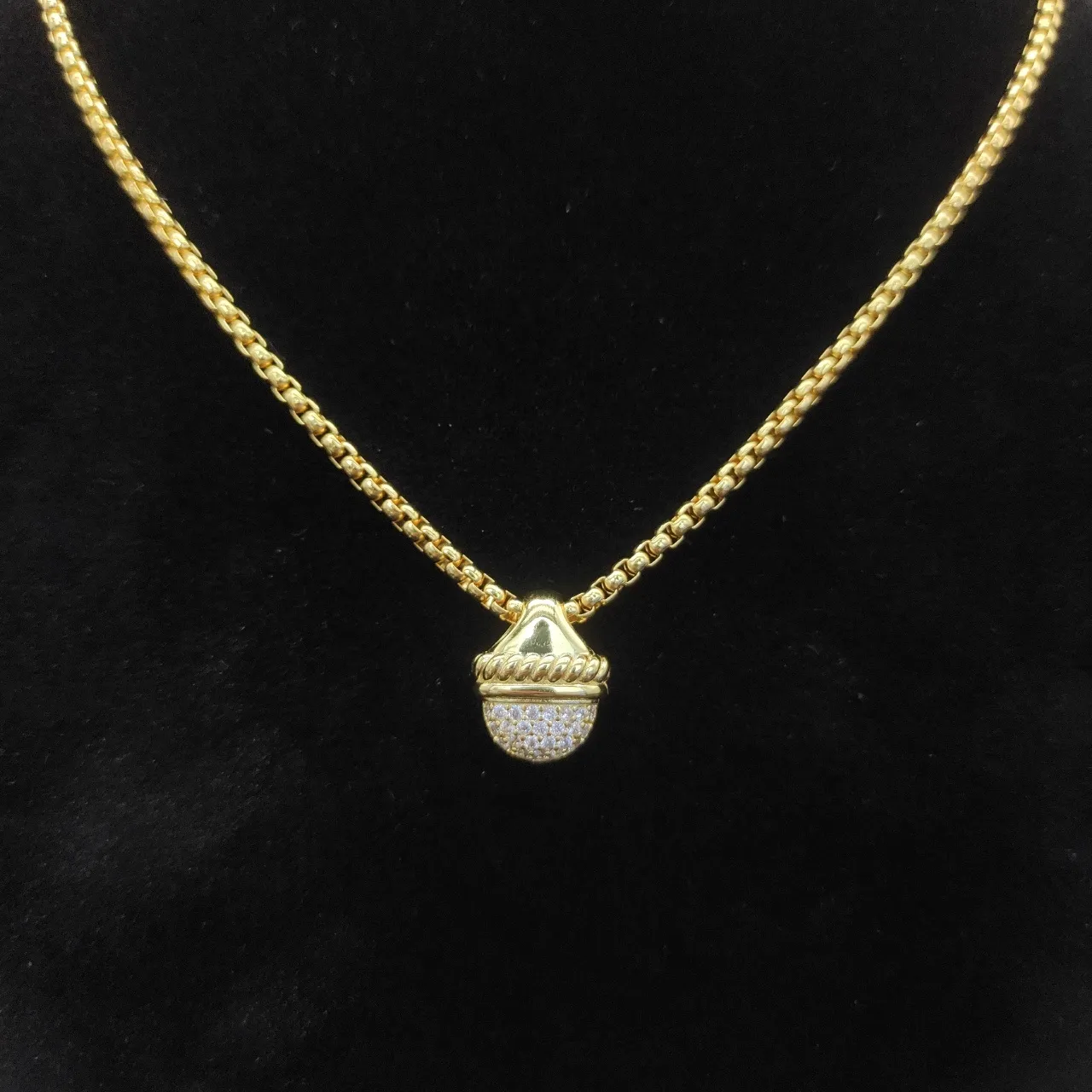 Gold White Beaded Chain Acorn-Shaped Pendant Necklace 6