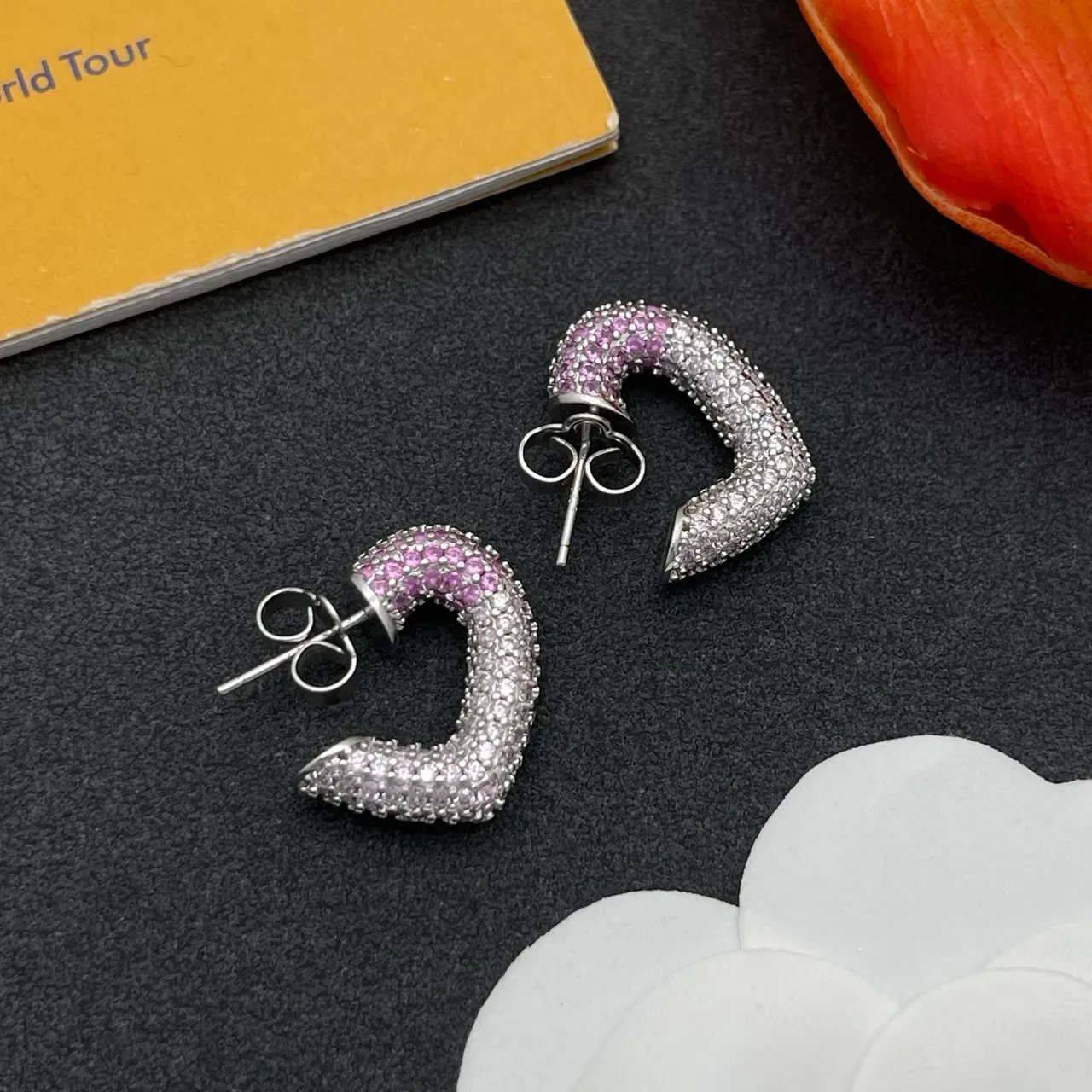 Gradient Pave-Set Curved C-Shape Stud Earrings 6