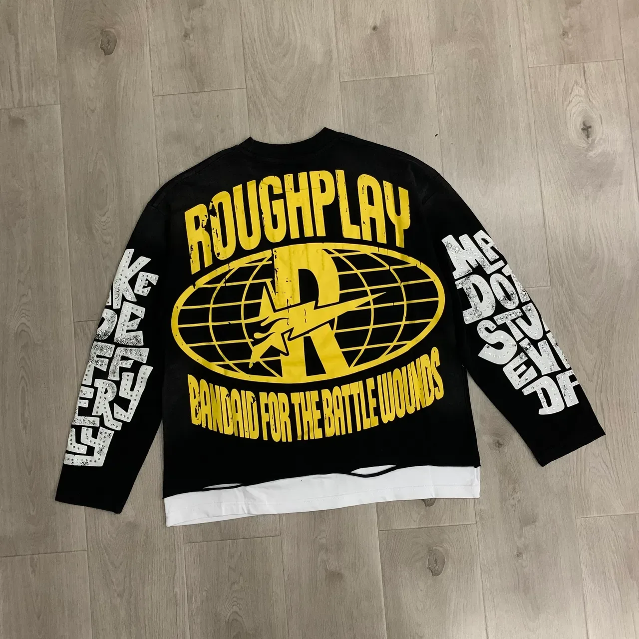 Graphic-Print Rhinestone-Embellished Black Long-Sleeve Crewneck Top 6