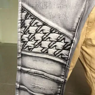 Gray Black Distressed Light-Wash Denim Contrast-Stitched Paneling Jeans