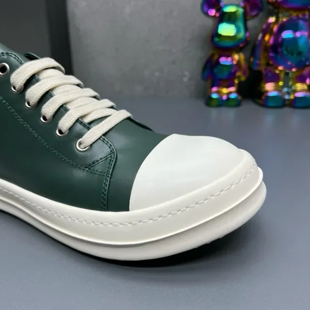 Green and White Two-Tone Leather Lifestyle Sneakers 3