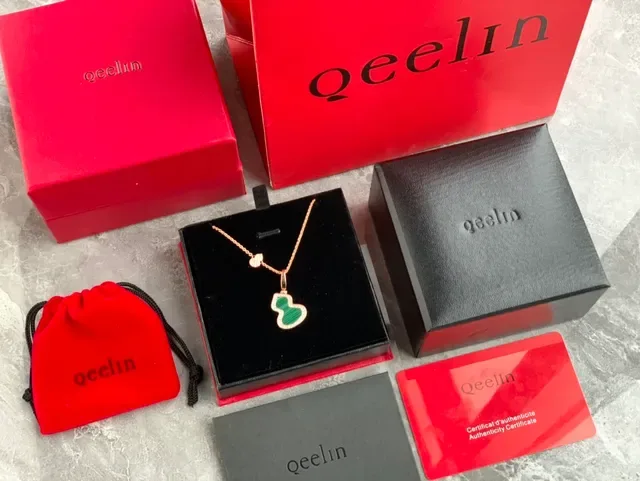Green Gold Heart-Shaped Pendant Malachite Inlay Necklace 8