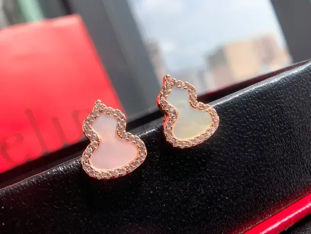 Heart-Shaped Mother-of-Pearl and Pavé Crystal Stud Earrings 7