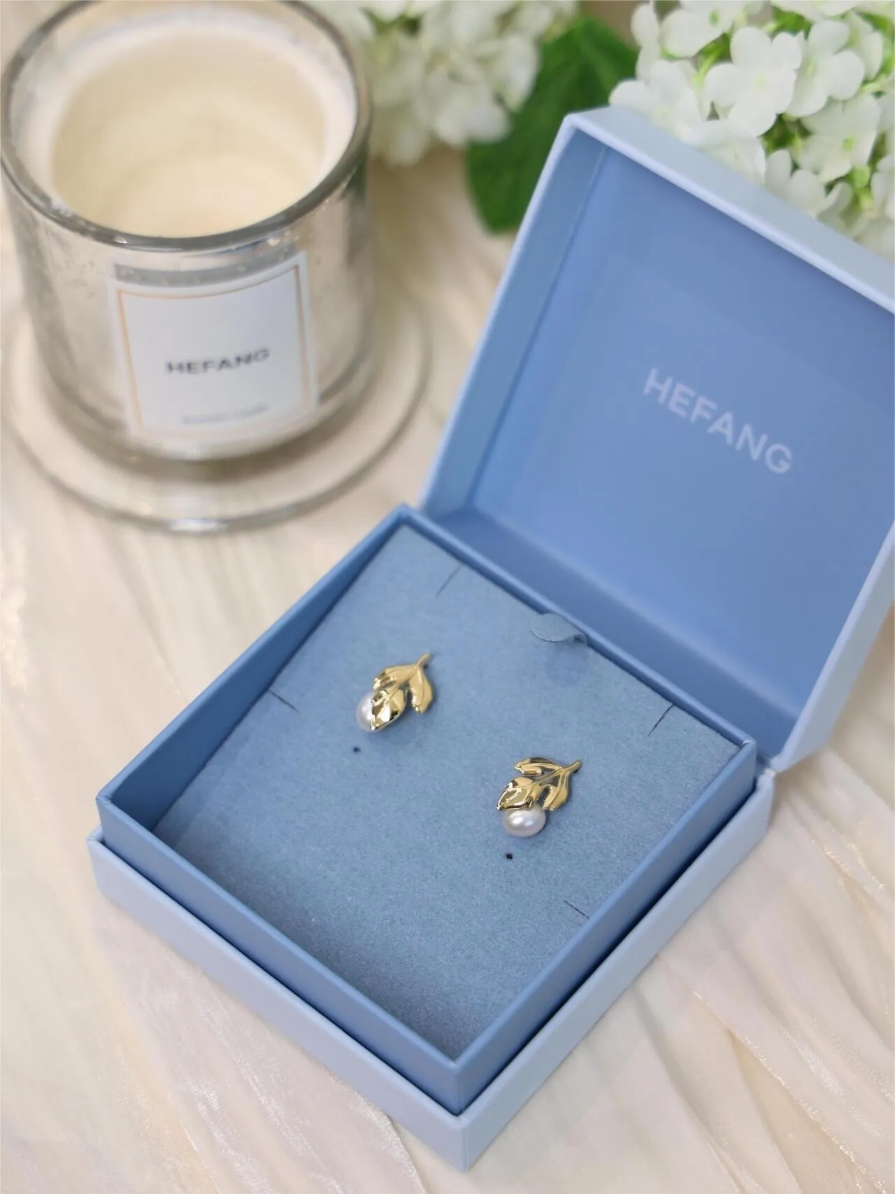 HEFANG Gold Leaf and Pearl Stud Earrings 5