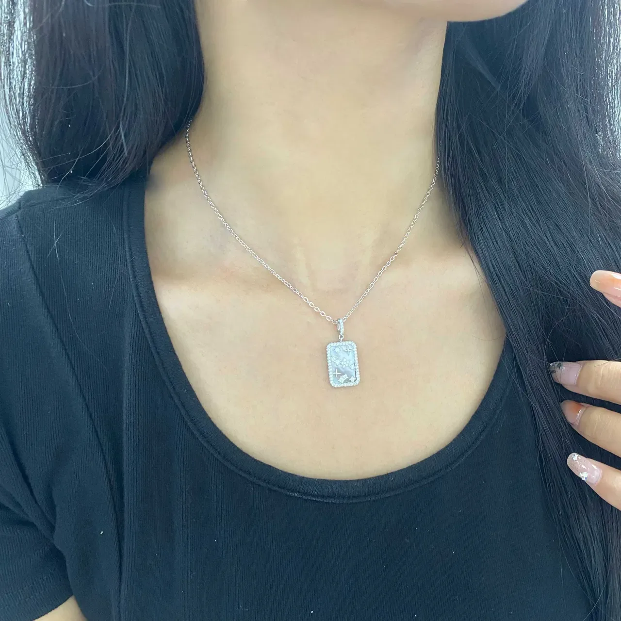 HEFANG Pink Enamel Star Motif Rectangular Pendant Necklace 3