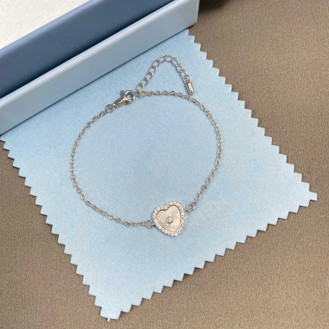 HEFANG Silver White Heart-Shaped Pendant Pavé Stone Halo Necklace 5