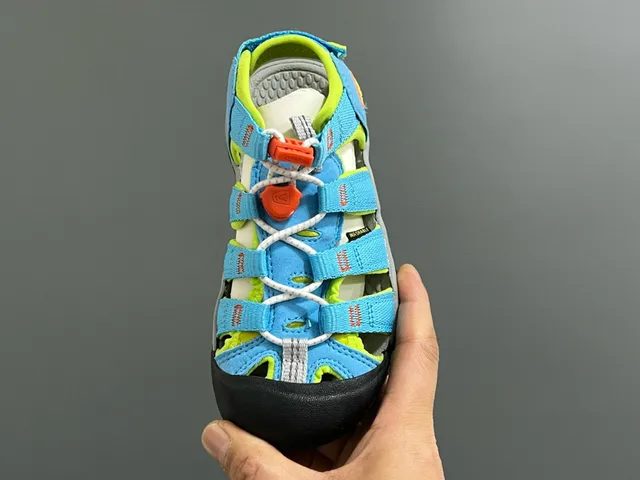 KEEN Blue Green Adjustable Hook-and-Loop Straps Rubber Toe Bumper Casual Sandals 19