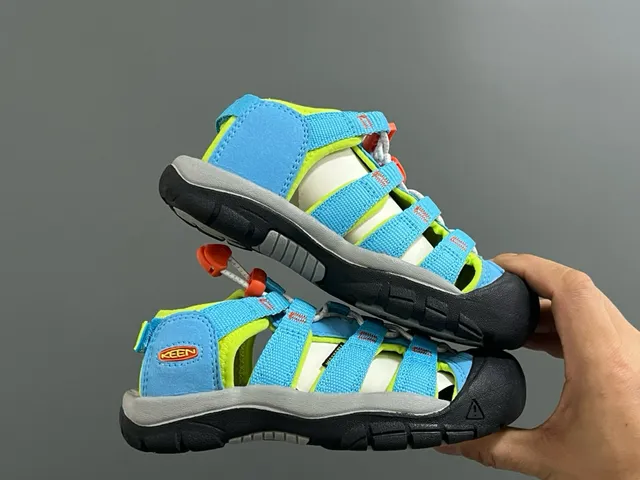 KEEN Blue Green Adjustable Hook-and-Loop Straps Rubber Toe Bumper Casual Sandals 20