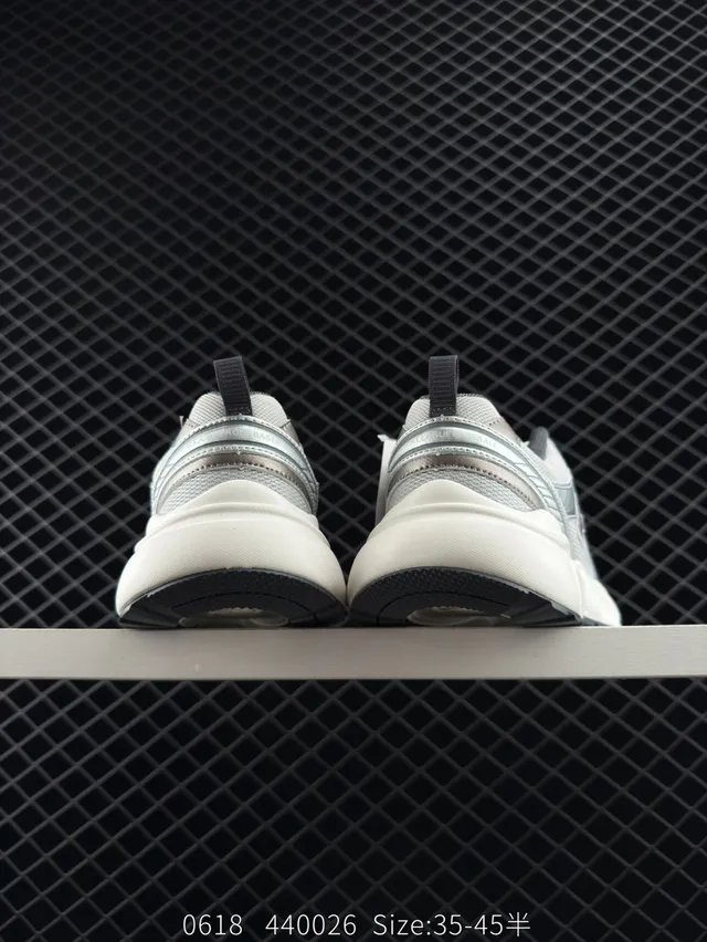 MLB SPEED RUNNER Gray and White Chunky Sneakers 3