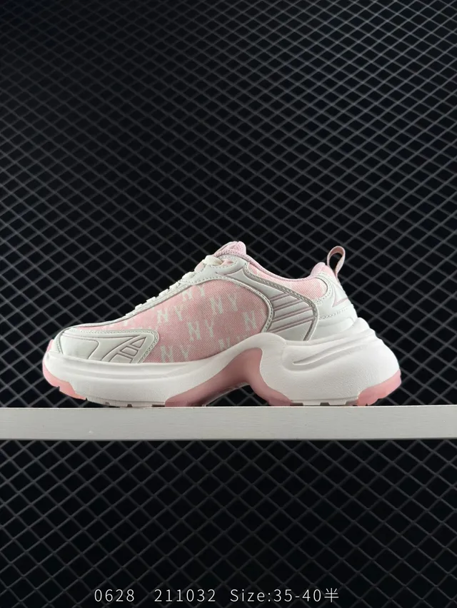 MLB XLG CHUNKY Beige and White Chunky Sneakers 3