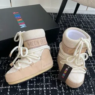 Moon Boot 米白 罗纹针织领 绳系鞋带系统 雪靴
