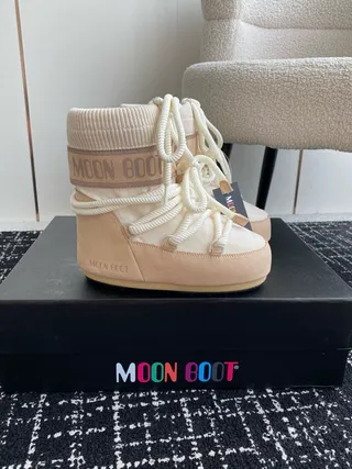 Moon Boot بيج أبيض ياقة محبكة تريكو نظام الربط بالحبل أحذية الثلج 7