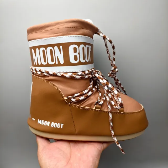 Moon Boot 经典棕色千鸟纹系带雪靴 2