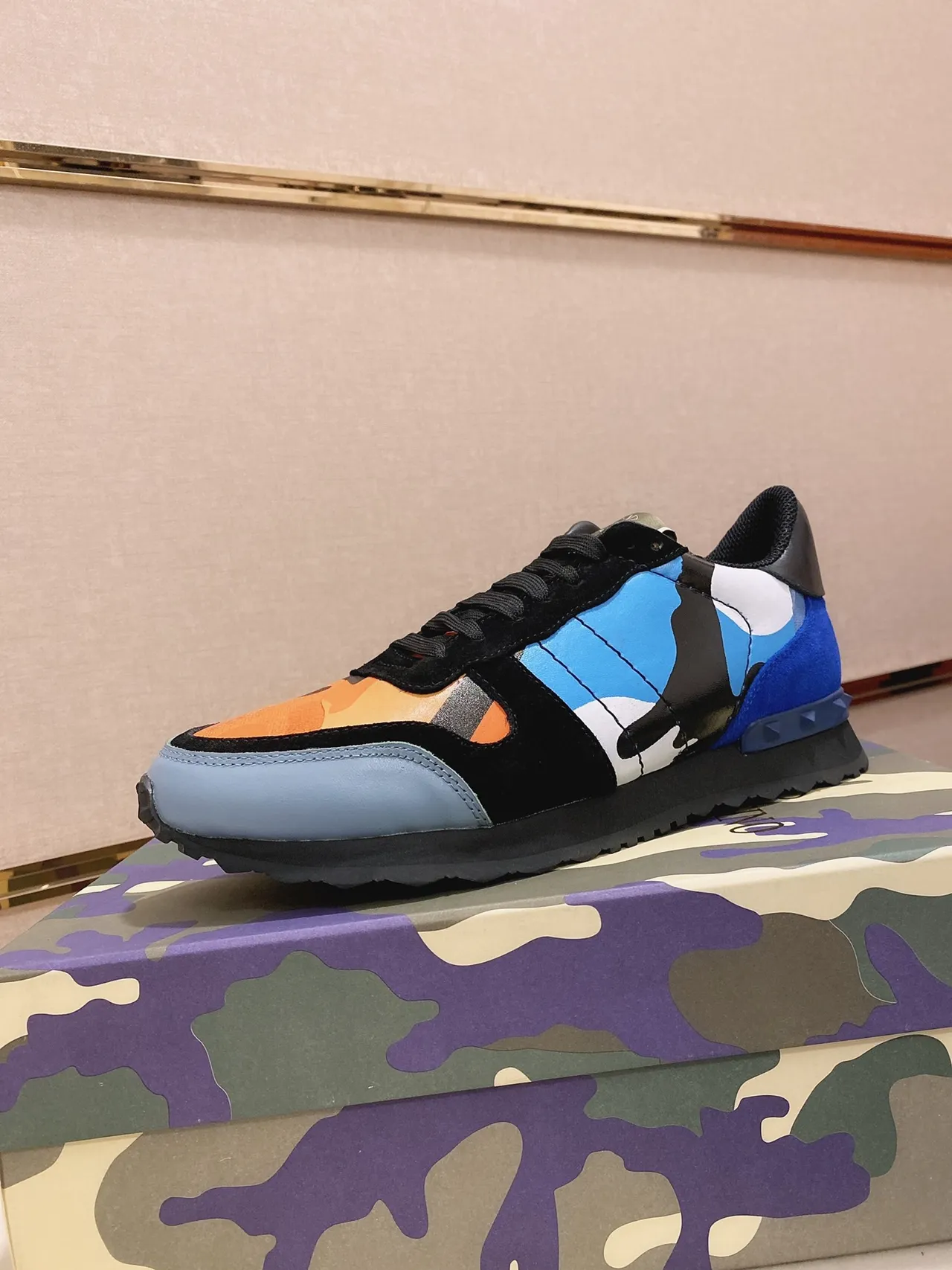 Multicolor Camo Panel Mixed-Material Low-Top Lifestyle Sneakers 1