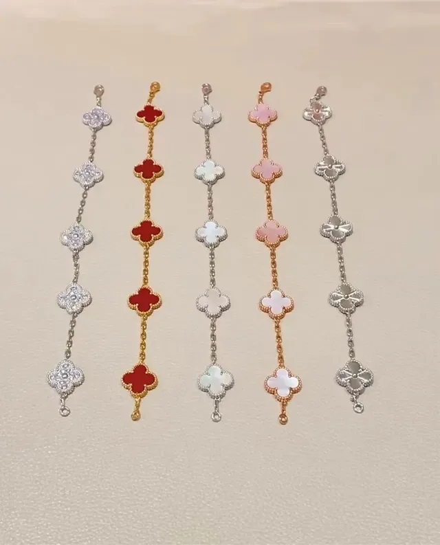 Pulsera de cadena con charms de trébol de cuatro hojas multicolores 2