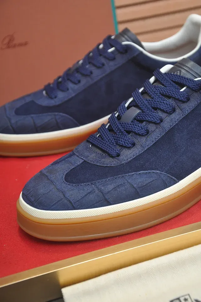 Navy Beige Suede Upper Crocodile-Embossed Panel Sneakers 2