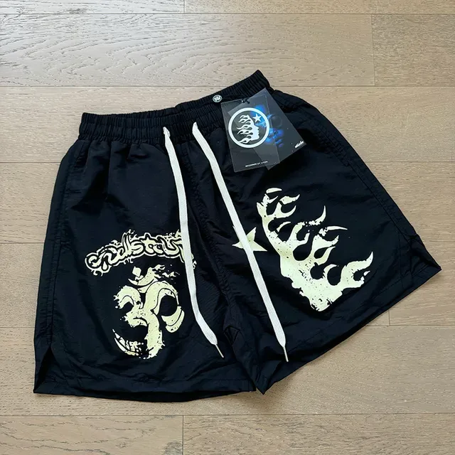 Navy Graphic-Print Elastic-Waist Loose-Fit Shorts 8