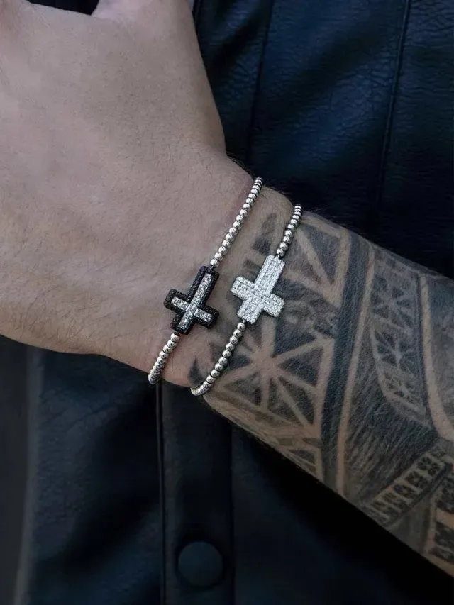 Navy Silver Crystal-Embellished Cross-Shaped Bracelet 4