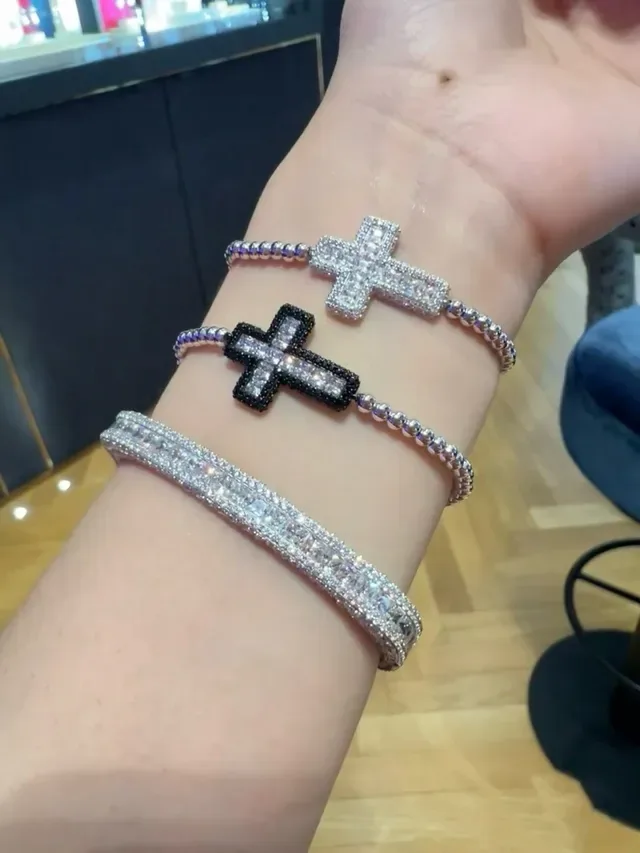 Navy Silver Crystal-Embellished Cross-Shaped Bracelet 5