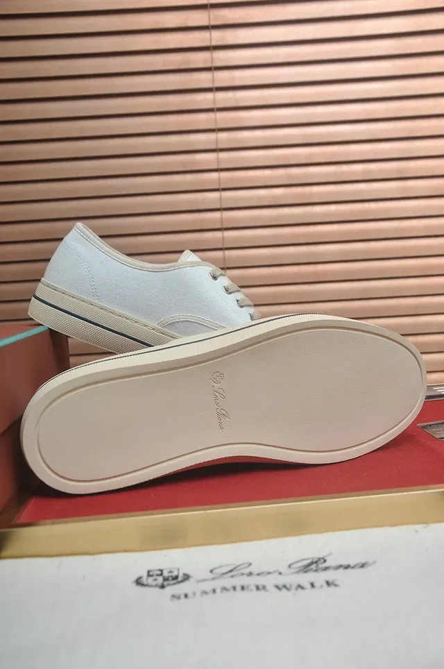 Off-White Canvas Low-Top Flat Sole Casual Shoe 3
