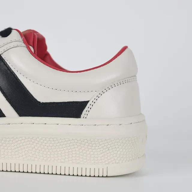 Off-White Cream Black Red Panelled Low-Top Sneakers 4