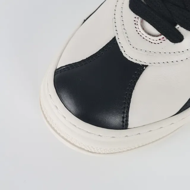 Off-White Cream Black Red Panelled Low-Top Sneakers 5
