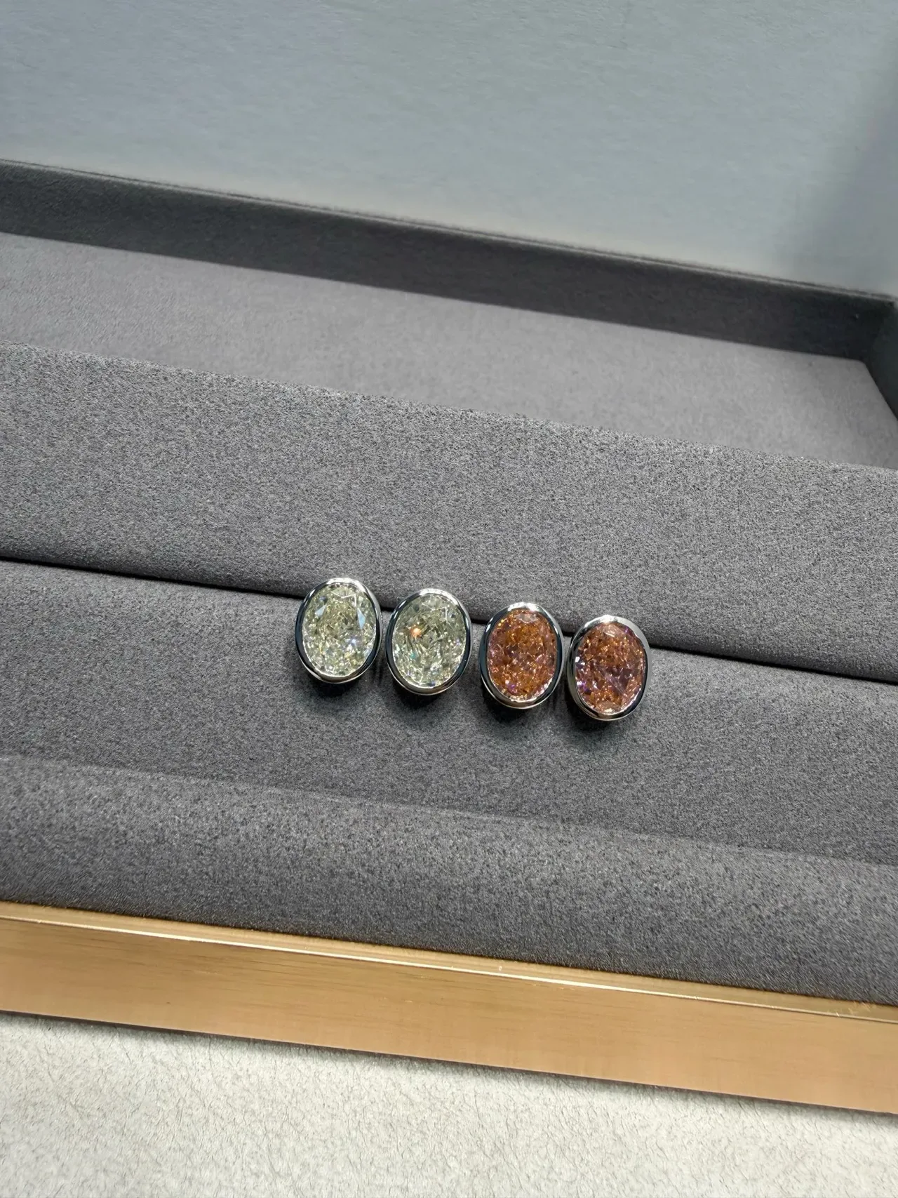 Oval Faceted Orange-Pink Gemstone Stud Earrings 6