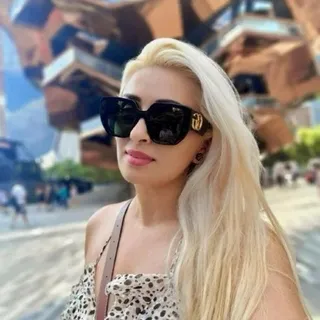 Oversized Geometric Black Frame Sunglasses 2
