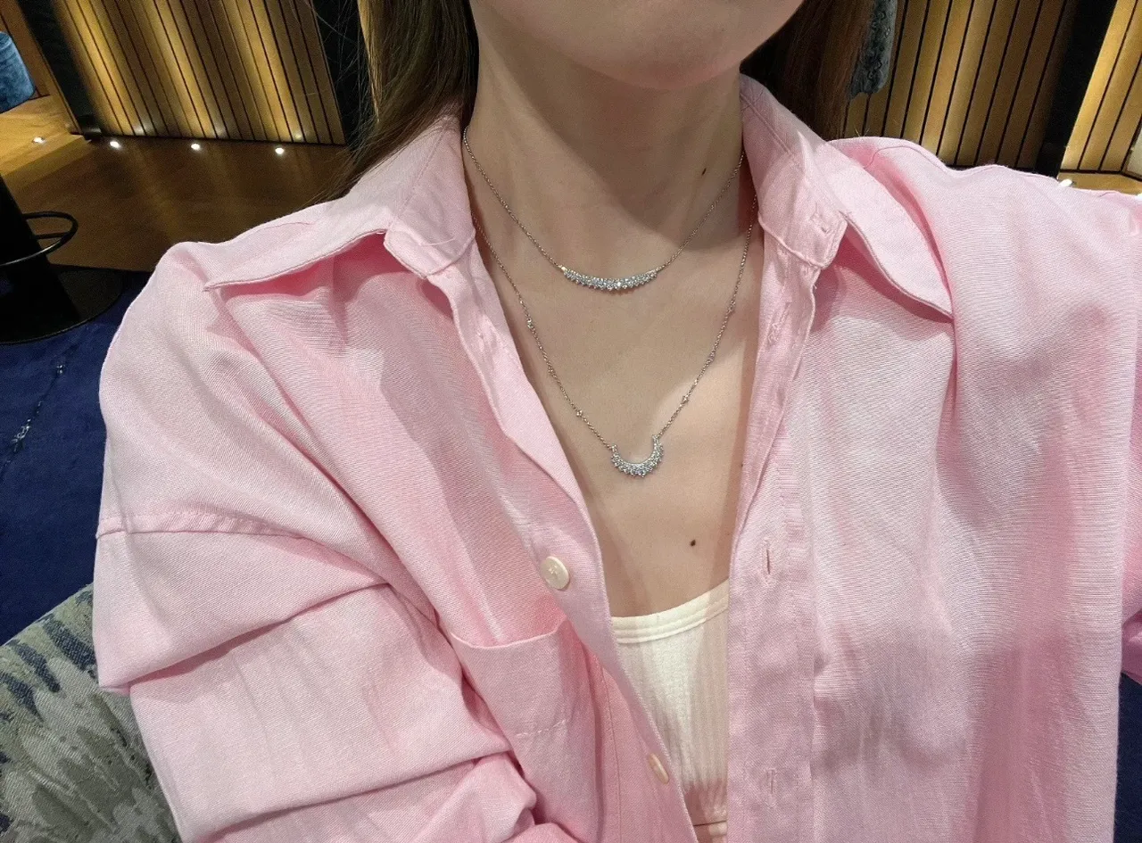 Pavé Curved Bar Pendant Necklace 3