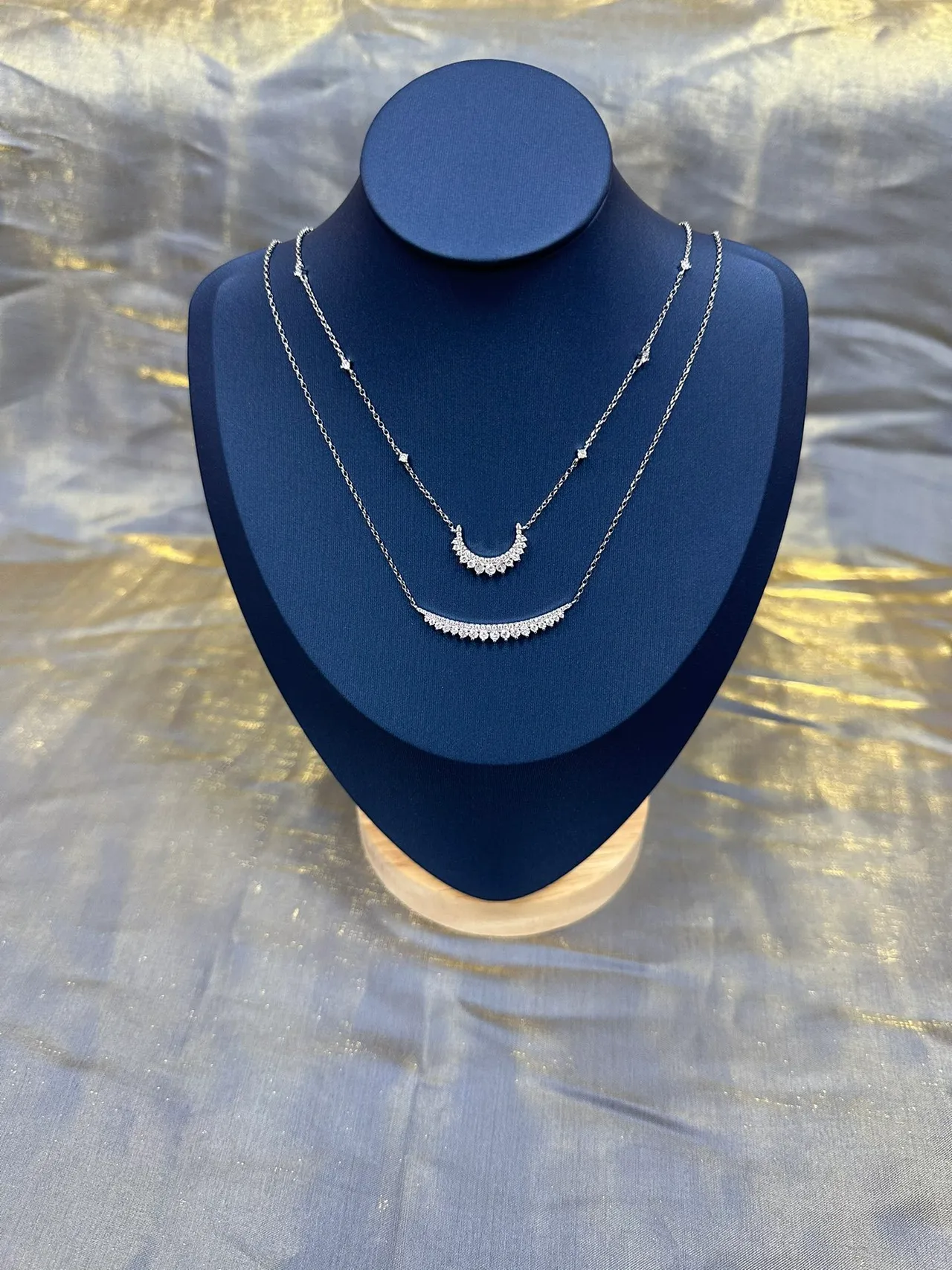 Pavé Curved Bar Pendant Necklace 9