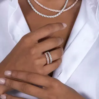Pavé-Set 玫瑰金色调多行线性项链
